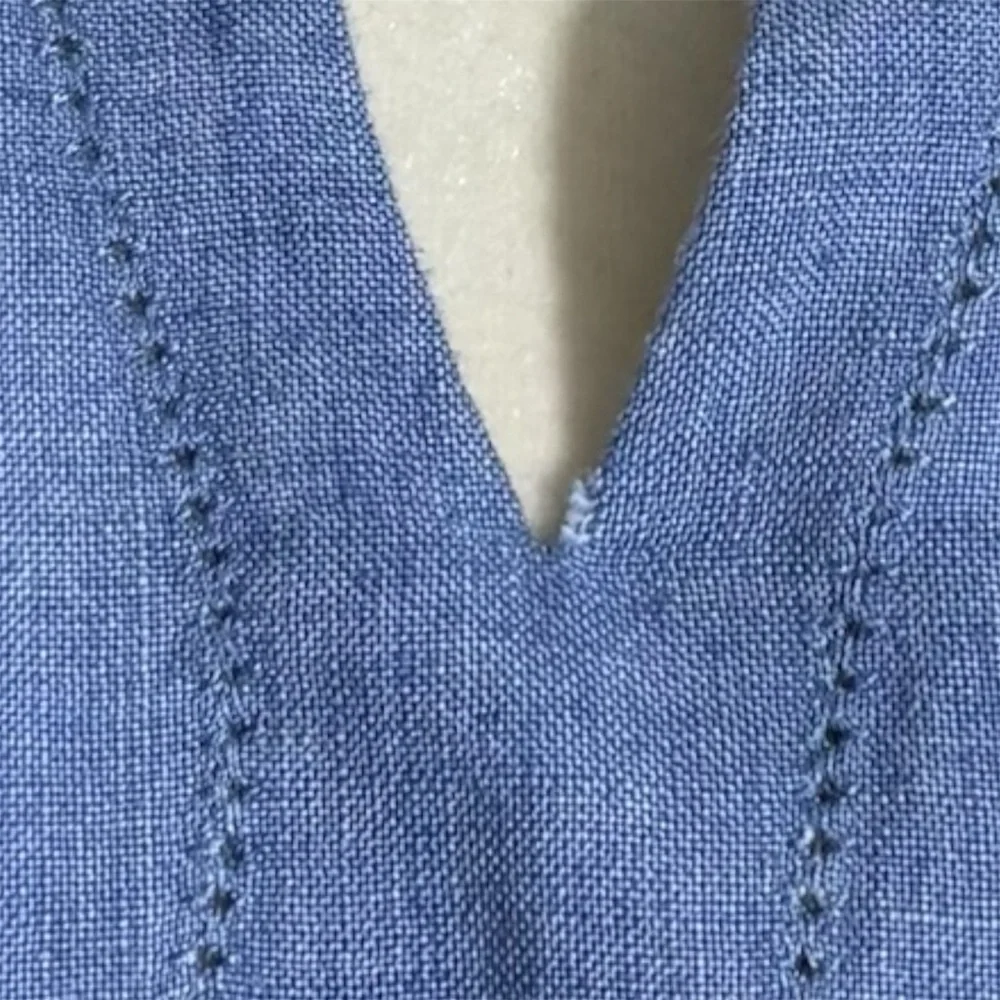 Kate Hill Chambray Blue Linen Long Sleeve V Neck Tunic with Side Slit Sz Large - Picture 5 of 6